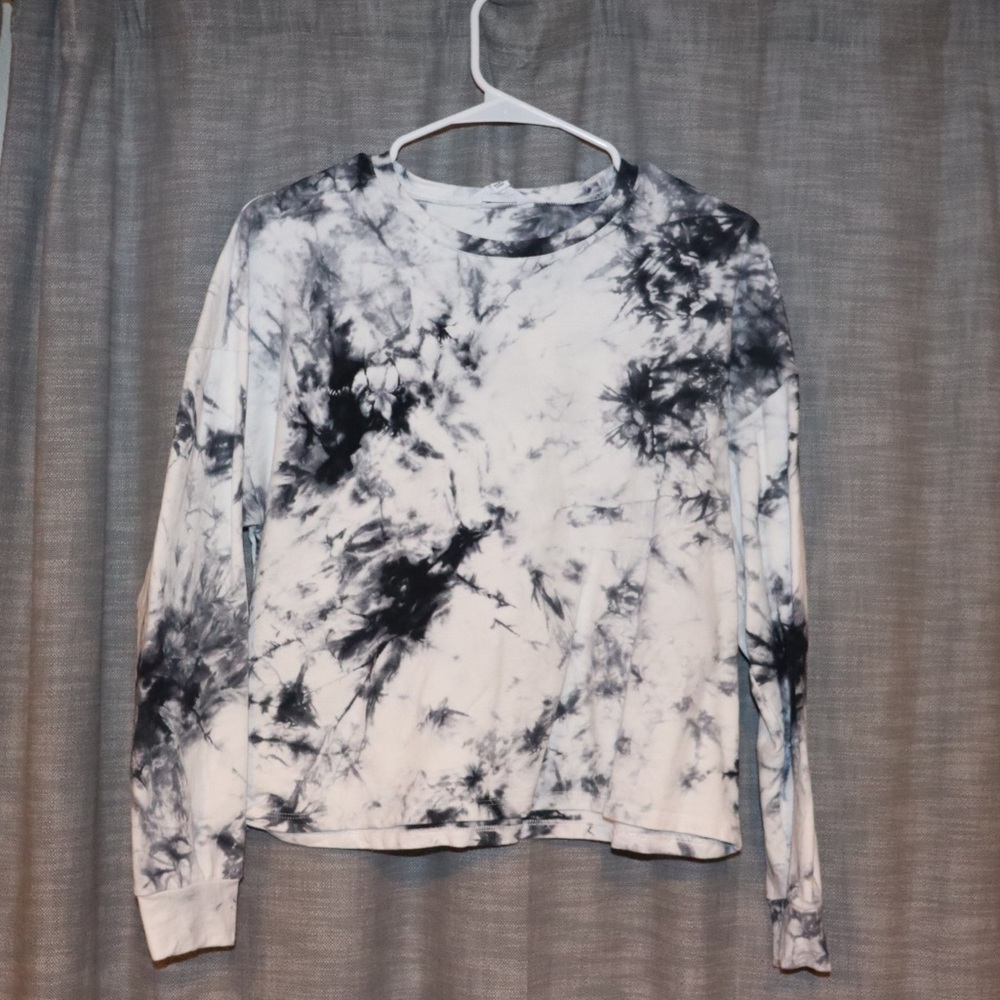 Woman’s long sleeve